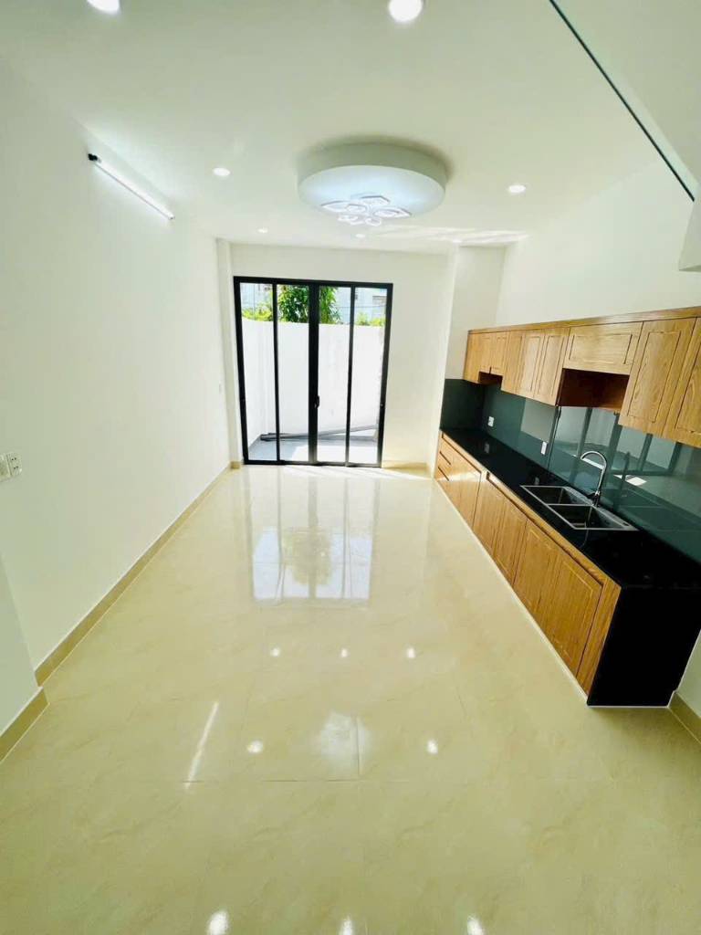 BÁN NHÀ 3 TẦNG MỚI XÂY DỰNG ĐƯỜNG 7 LONG PHƯỚC 4,4 TỶ - 3PN4WC